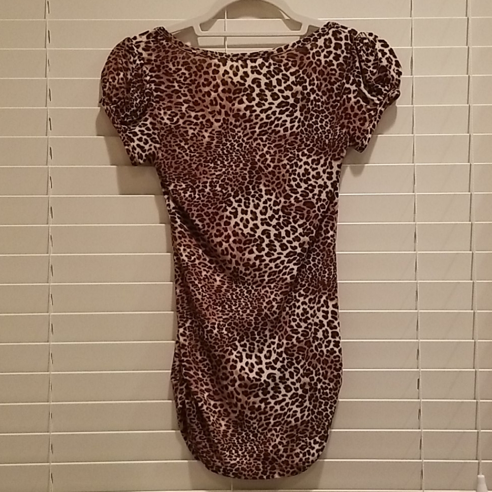 🐆Leopard Print Tee - Picture 5 of 5